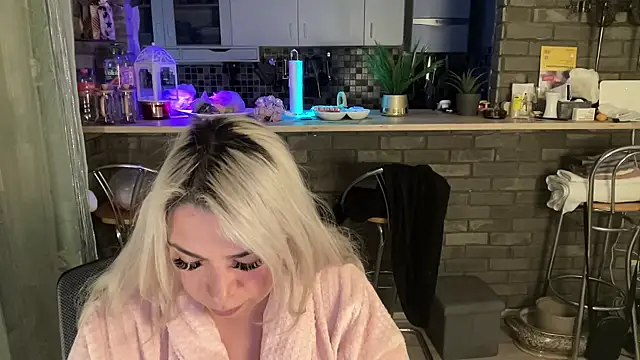 Snapshot of Monageil chatting on 20, 2, 2025 Monageil online show from 20, 2, 2025