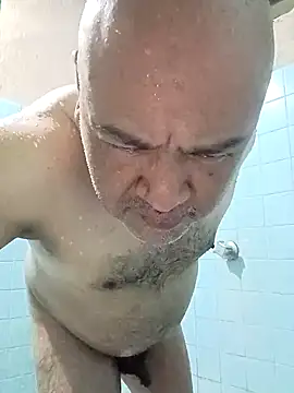 GeorgeVergaGrues online show from 4, 1, 2025