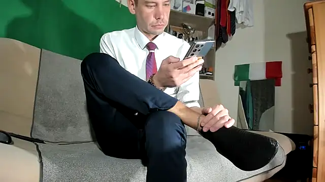 viraglaci18xh online show from 12, 11, 2025