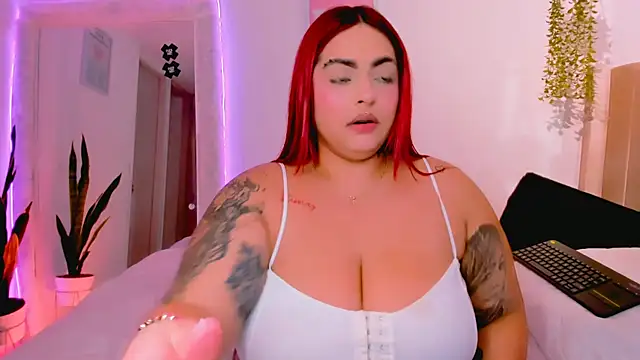 Snapshot of dulce_doll1 chatting on 27, 9, 2025 dulce doll1 online show from 27, 9, 2025