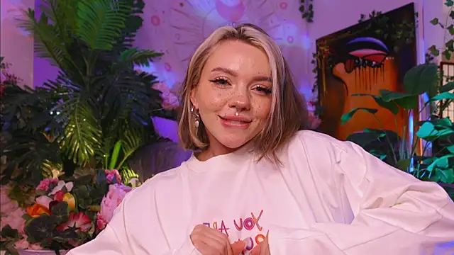 Snapshot of KristaBrooks chatting on 30, 1, 2025 KristaBrooks online show from 30, 1, 2025