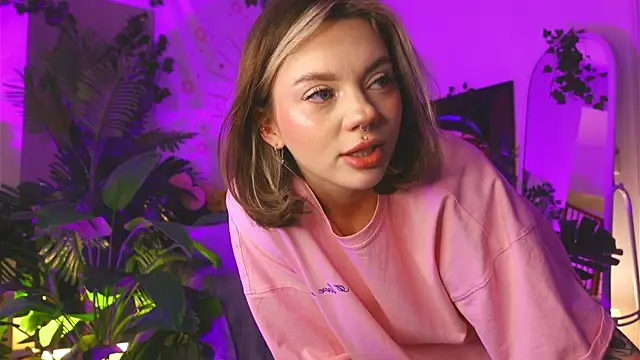 Snapshot of KristaBrooks chatting on 13, 3, 2025 KristaBrooks online show from 13, 3, 2025