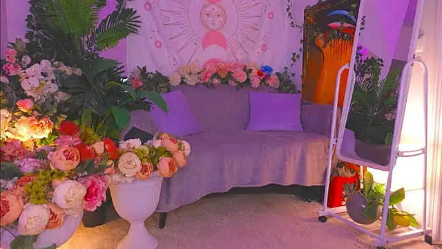 Snapshot of KristaBrooks chatting on 16, 9, 2025 KristaBrooks online show from 16, 9, 2025