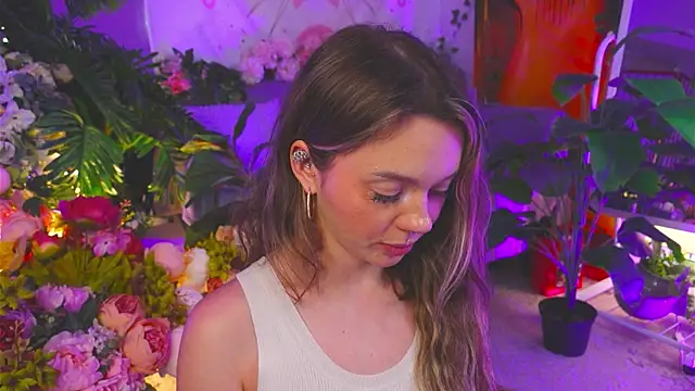 Snapshot of KristaBrooks chatting on 8, 10, 2025 KristaBrooks online show from 8, 10, 2025