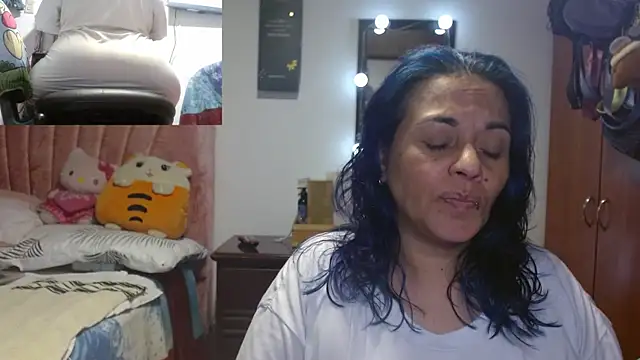 zoe hotxxx online show from 13, 7, 2026