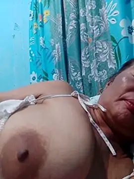 sexylizzy4u online show from 8, 2, 2026