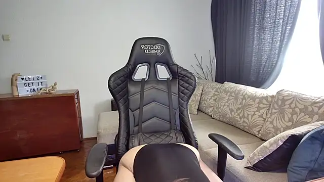 EvaMoon1 online show from 18, 2, 2025