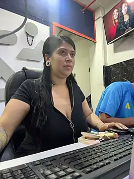 emilyjohanson online show from 23, 6, 2026