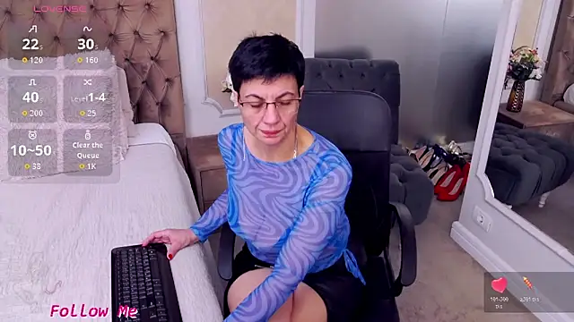 BustyPenellope online show from 3, 3, 2026