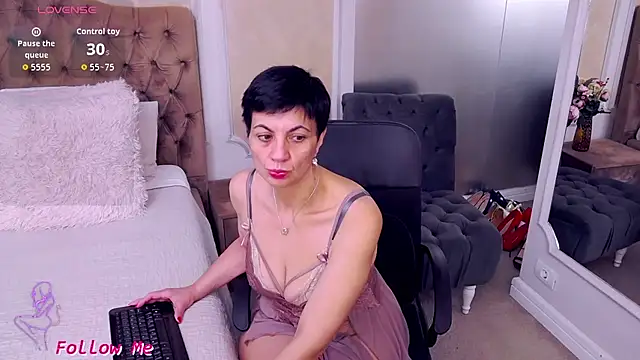 BustyPenellope online show from 19, 3, 2026