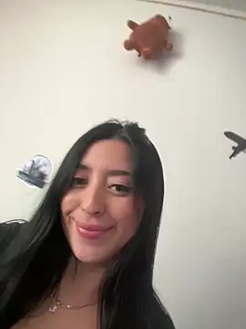 Sofhi corolinne31 online show from 10, 12, 2024