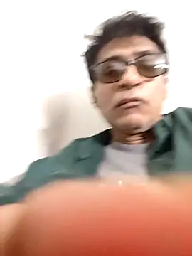 Snapshot of iamkahn_44 chatting on 11, 2, 2026 iamkahn 44 online show from 11, 2, 2026