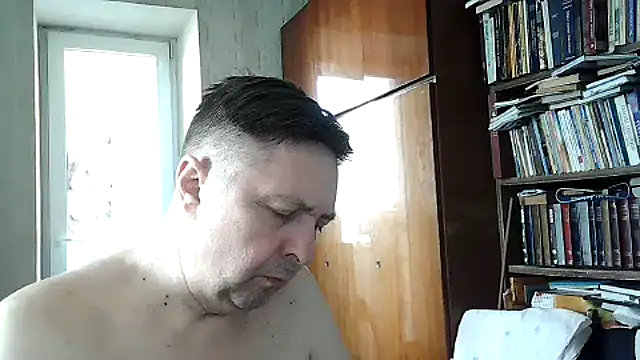 Snapshot of Pokaz2020 chatting on 4, 8, 2026 Pokaz2020 online show from 4, 8, 2026