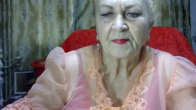 Snapshot of Emma52610 chatting on 7, 12, 2024 Emma52610 online show from 7, 12, 2024