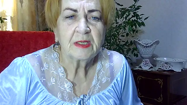 Snapshot of Emma52610 chatting on 21, 12, 2024 Emma52610 online show from 21, 12, 2024