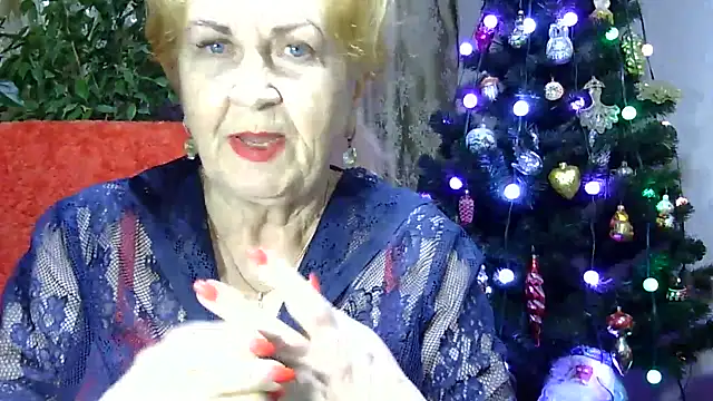 Snapshot of Emma52610 chatting on 11, 1, 2025 Emma52610 online show from 11, 1, 2025