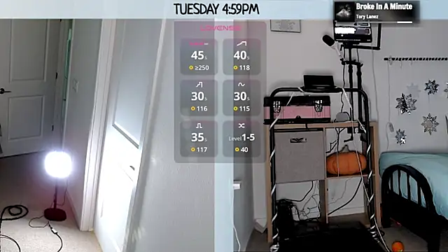 Snapshot of MilaValentina chatting on 31, 12, 2024 MilaValentina online show from 31, 12, 2024