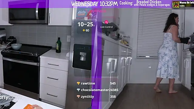 Snapshot of MilaValentina chatting on 20, 2, 2025 MilaValentina online show from 20, 2, 2025