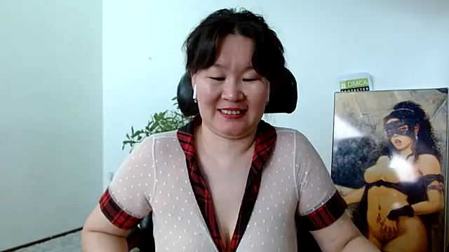 Akira xx online show from 27, 2, 2025