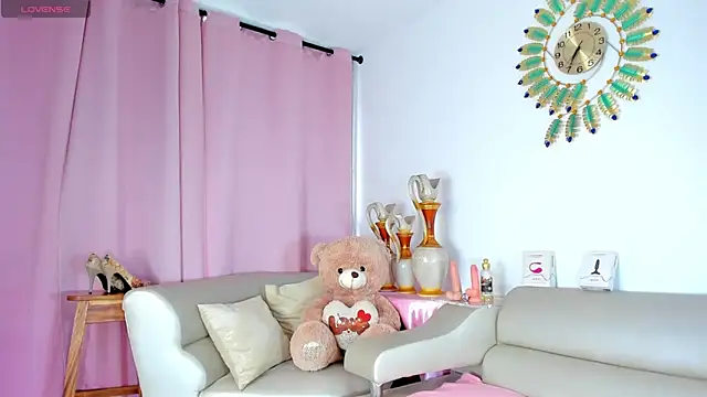 latinwondercockts online show from 4, 10, 2025