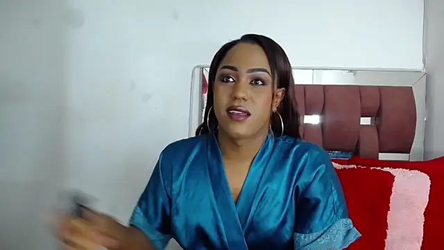 LoraineBigCockTs online show from 16, 9, 2025