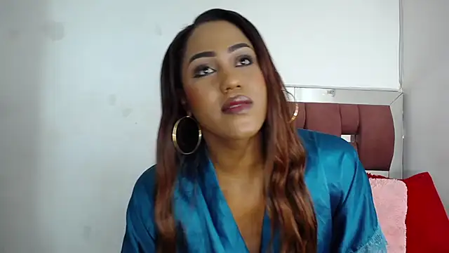 LoraineBigCockTs online show from 19, 9, 2025