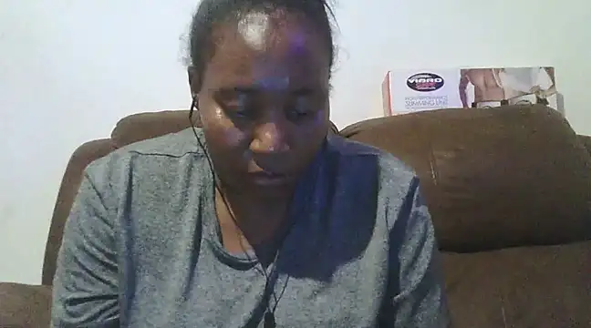 Snapshot of ebonytitts4u chatting on 12, 3, 2025 ebonytitts4u online show from 12, 3, 2025