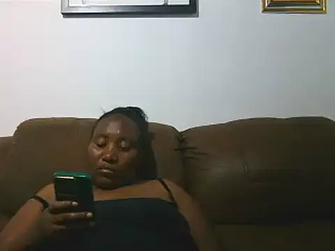 Snapshot of ebonytitts4u chatting on 9, 2, 2026 ebonytitts4u online show from 9, 2, 2026