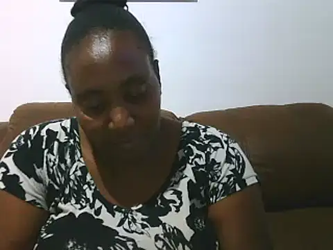 Snapshot of ebonytitts4u chatting on 16, 2, 2026 ebonytitts4u online show from 16, 2, 2026