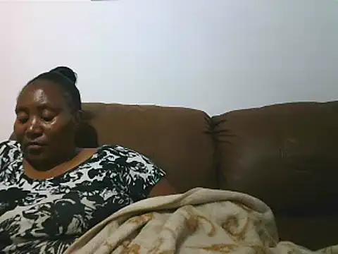 Snapshot of ebonytitts4u chatting on 17, 2, 2026 ebonytitts4u online show from 17, 2, 2026