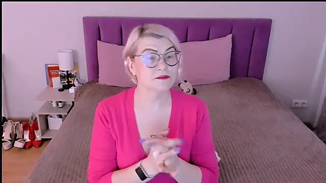 sabrinamacmarren online show from 28, 11, 2025