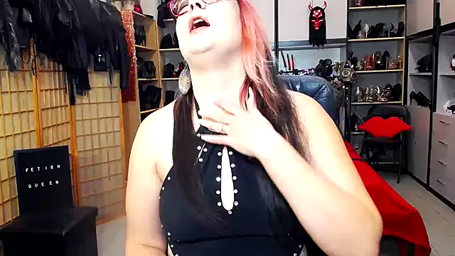 LindaDaemonX online show from 10, 11, 2025