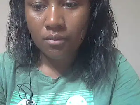 Snapshot of cutybigass chatting on 15, 6, 2026 cutybigass online show from 15, 6, 2026