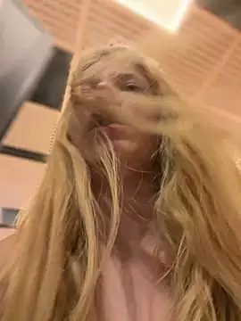 AnastasiaAniess online show from 15, 6, 2026