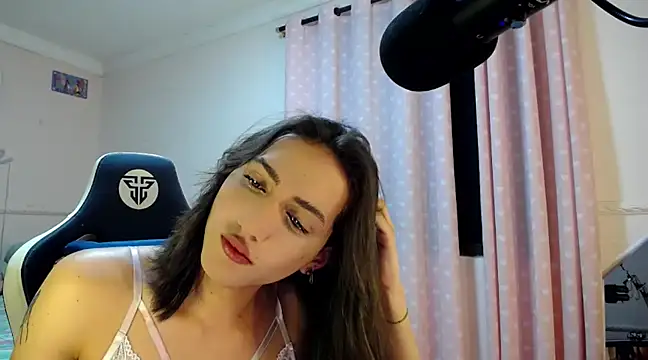 charlottesexxx online show from 16, 1, 2025