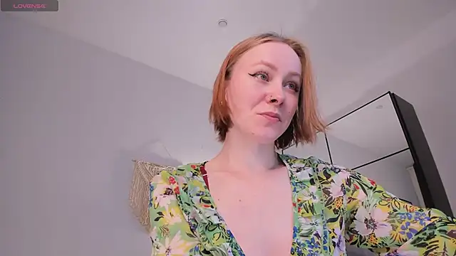 LilianKroft online show from 7, 5, 2026