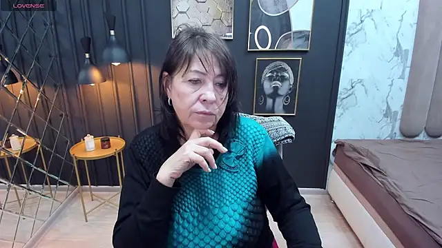 LindaPassionate online show from 6, 12, 2024