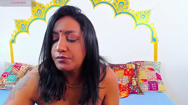 LadyNahir online show from 26, 6, 2026