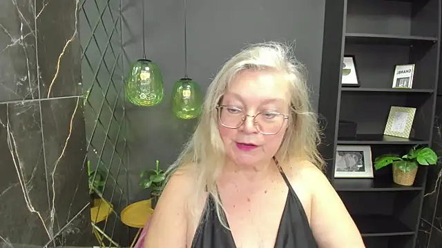 NataliMellow online show from 4, 10, 2025