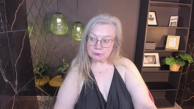 Snapshot of NataliMellow chatting on 11, 5, 2026 NataliMellow online show from 11, 5, 2026