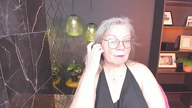 Snapshot of NataliMellow chatting on 25, 5, 2026 NataliMellow online show from 25, 5, 2026