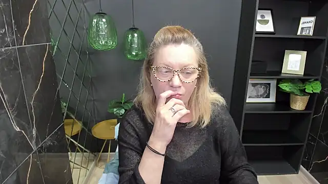 LeaPure online show from 1, 3, 2025