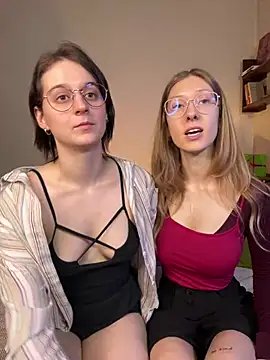 Snapshot of Jitoon_Exe chatting on 20, 12, 2024 Jitoon Exe online show from 20, 12, 2024