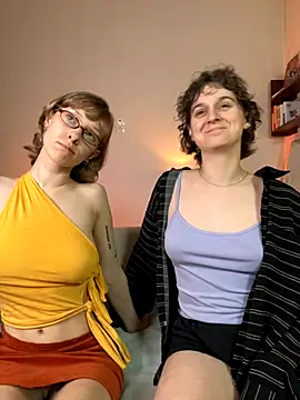 Snapshot of Jitoon_Exe chatting on 26, 9, 2025 Jitoon Exe online show from 26, 9, 2025