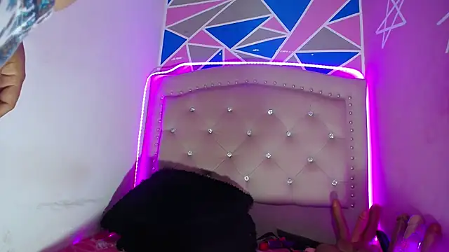 violetaass online show from 24, 7, 2026
