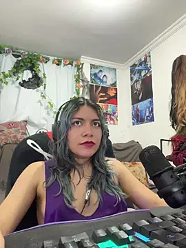 Snapshot of VaioletUwU chatting on 15, 3, 2026 VaioletUwU online show from 15, 3, 2026