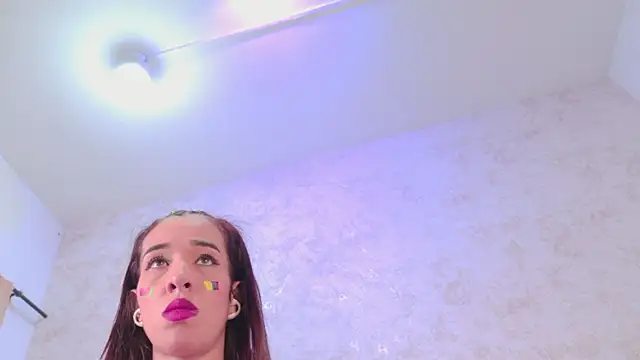 Snapshot of cristinapuerta_ chatting on 27, 6, 2026 cristinapuerta online show from 27, 6, 2026