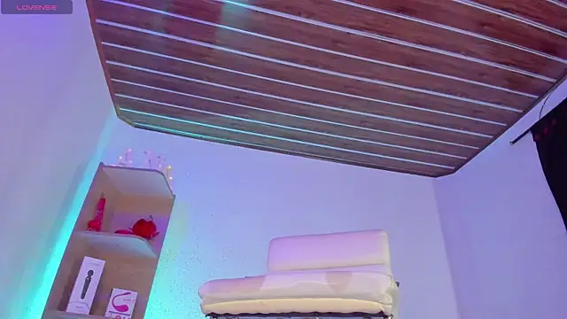 Snapshot of anastasia_bee chatting on 20, 12, 2024 anastasia bee online show from 20, 12, 2024