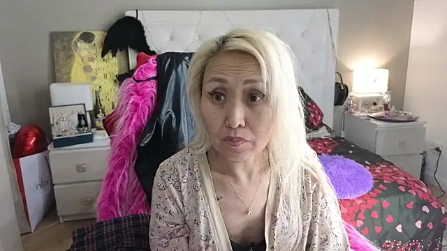 RoxalanaStar online show from 15, 6, 2026