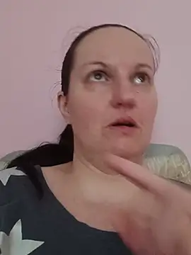 BustyLadyAlma online show from 19, 7, 2026